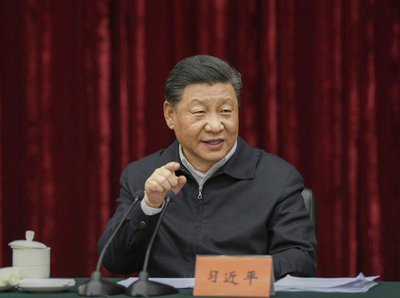2019年4月15日至17日，中共中央總書記、國家主席、中央軍委主席習(xí)近平在重慶考察，并主持召開解決“兩不愁三保障”突出問題座談會。這是4月16日下午，習(xí)近平主持召開解決“兩不愁三保障”突出問題座談會并發(fā)表重要講話。新華社記者 謝環(huán)馳 攝